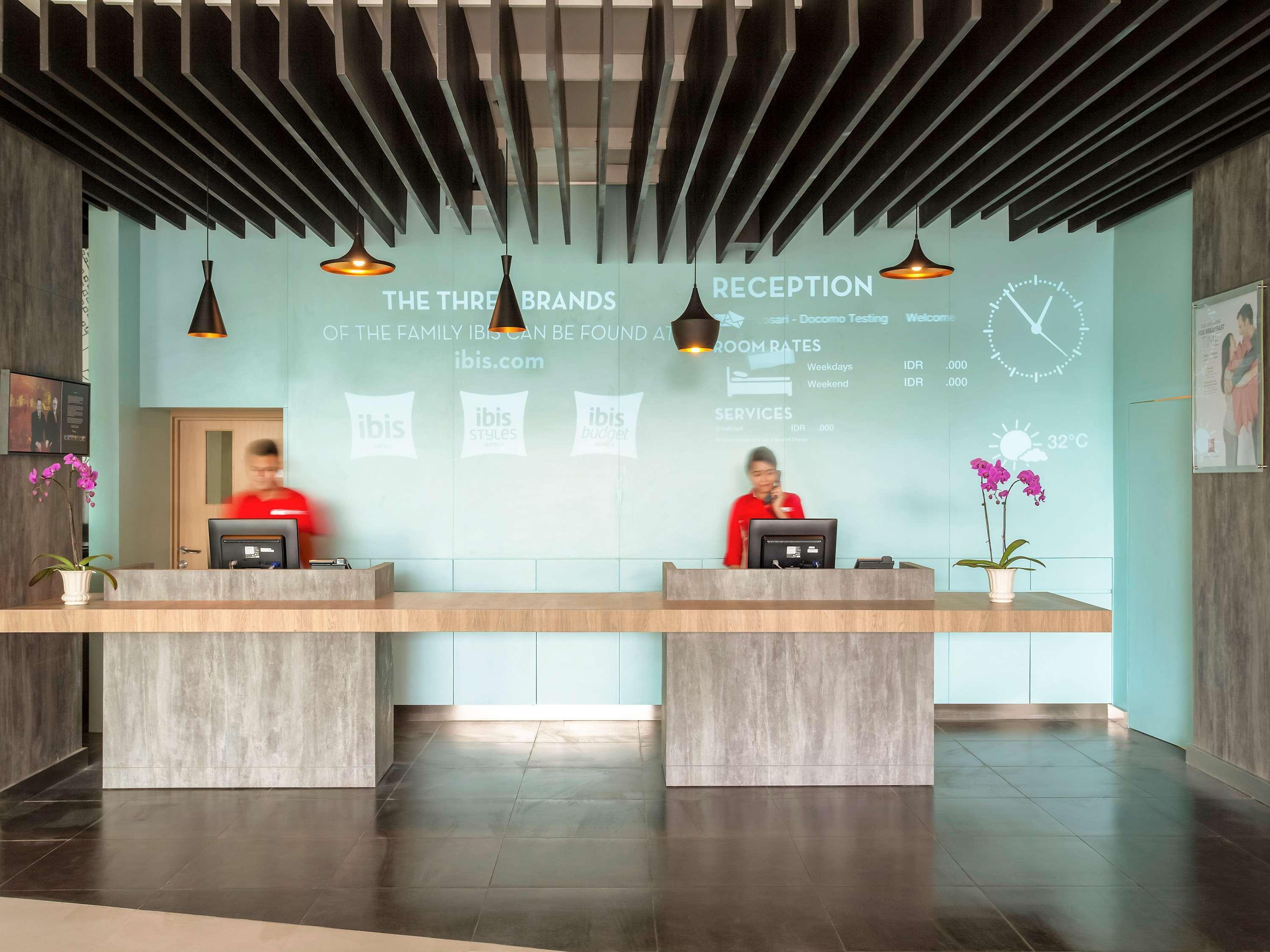 Ibis Makassar City Center Eksteriør bilde
